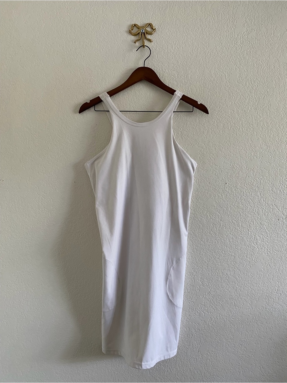 Vuori Women’s Volley Dress White Size Medium Style VW604 Athleisure